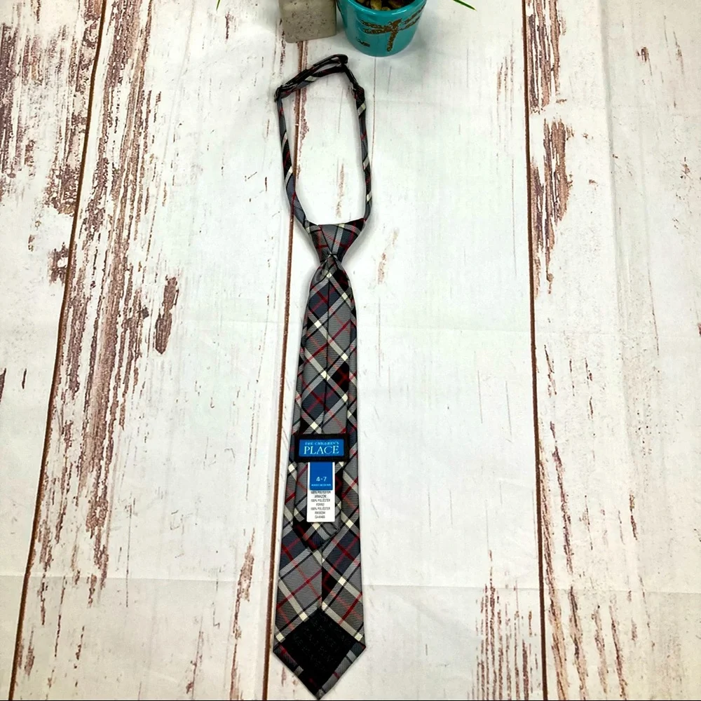 The Children’s Place Tie Black & Red Sz 4-7yrs